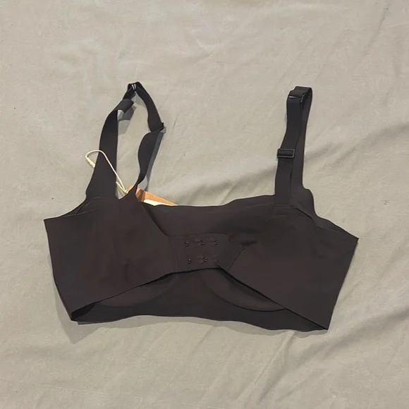 SKIMS Black Structured Cup Bra Intimates - Picture 2 of 2